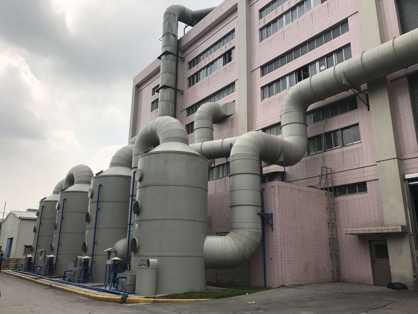 PP喷淋塔与PP洗涤塔的安装使用事项